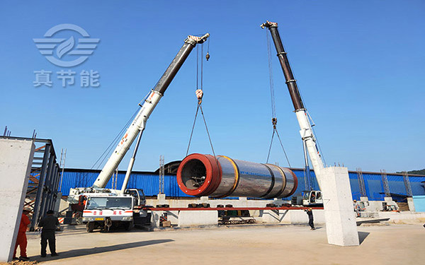 藥渣烘干機吊裝現場 藥渣烘干機吊裝現場